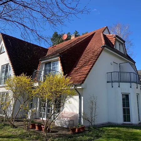 Neue Reihe 10 - Moderne Fuer 5 Personen